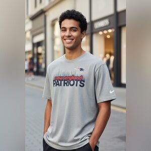 Nike New England Patriots large T-Shirt NFL Medium‎